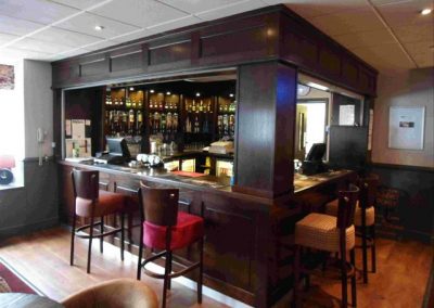 54d3624e23dc8ad653056fab_new_bar_at_the_new_astley_club
